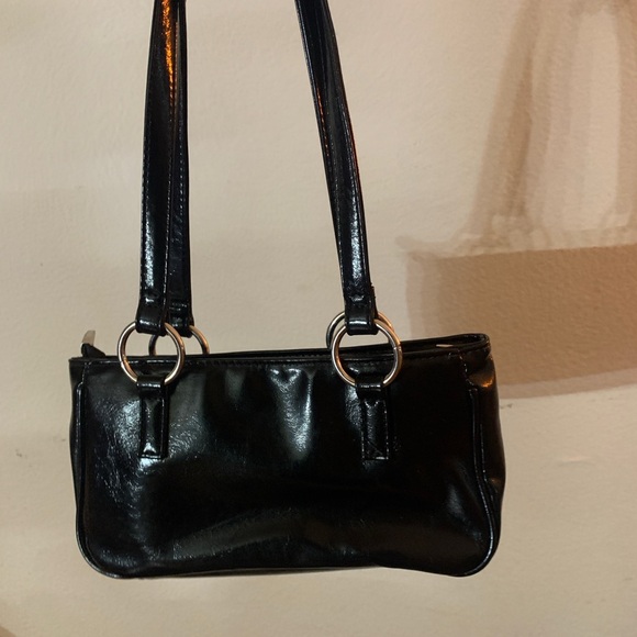 Chic Black Chain Shoulder Bag - Picture 2 of 2